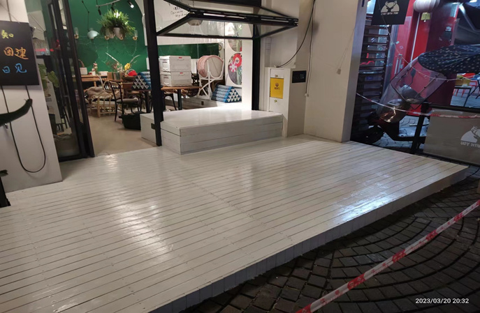 室外木地板翻新保养-塑立得为木地板保驾护航