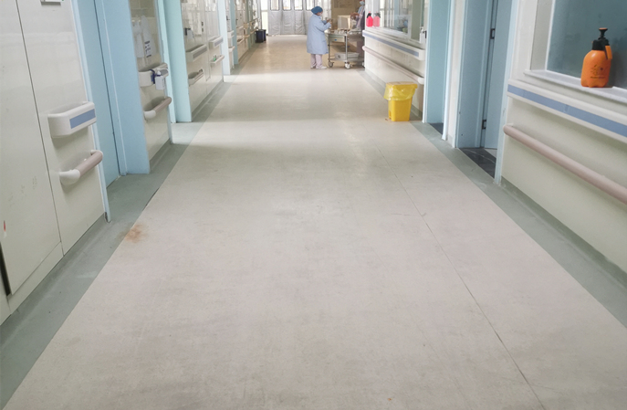 制药厂 PVC 地板保养之道：塑立得保驾护航