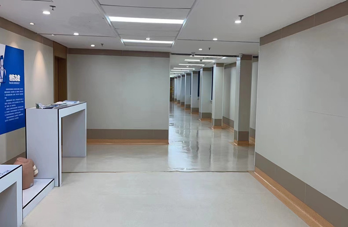 塑立得对学校PVC地板保养后